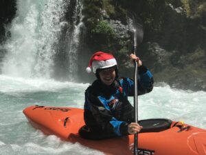 Kesha-Thompson-Kayak-Rio-Palguin-Waterfall